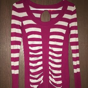 Slimming Bongo Grey and Burgundy Long Sleeved Top